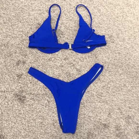 SHEIN Swimsuit - Picture 2 of 6